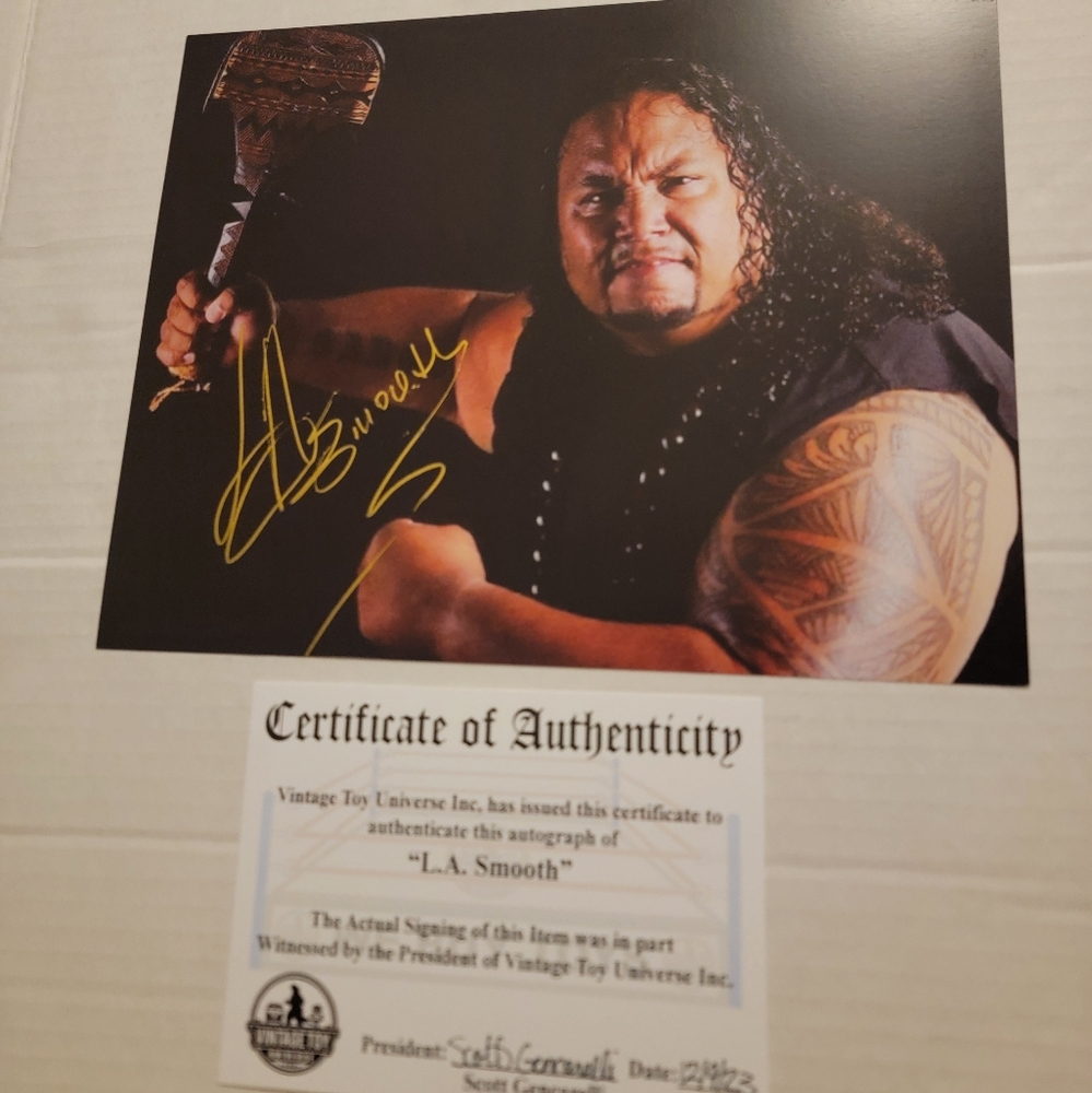L.A. Smooth Autographed Photo with COA